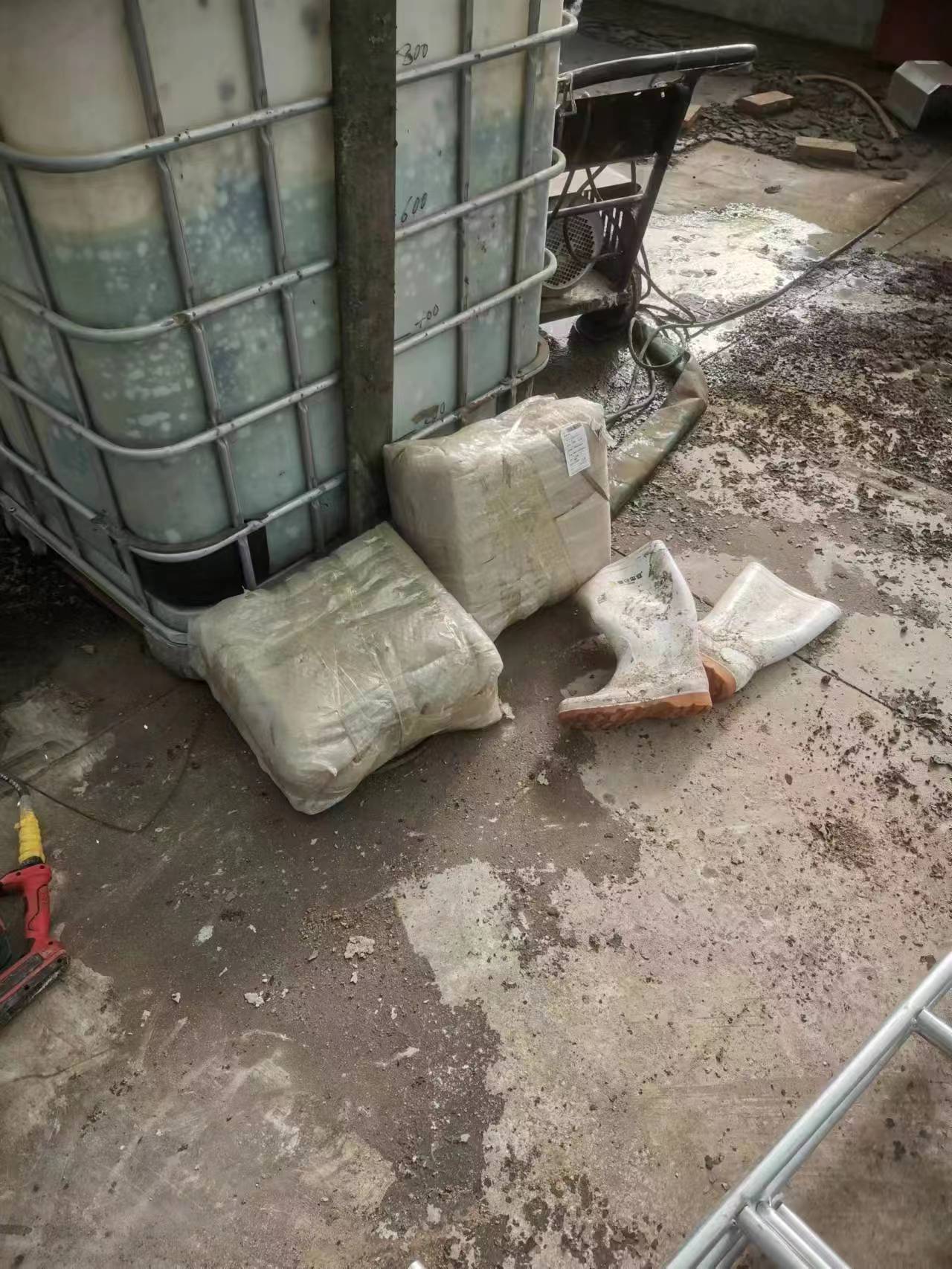 上海盾旗發(fā)阜新10場2機2架