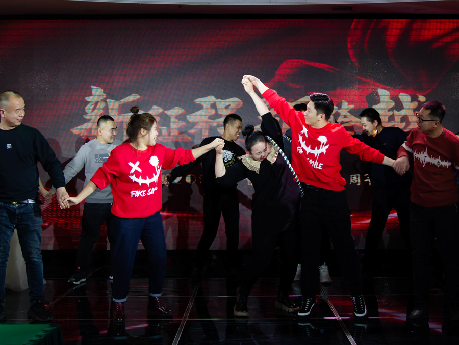 團(tuán)隊(duì)風(fēng)采